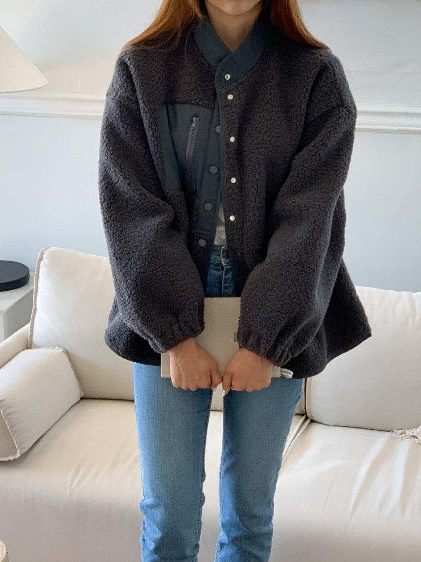 Pocket Loose-Fit Boucle Jacket