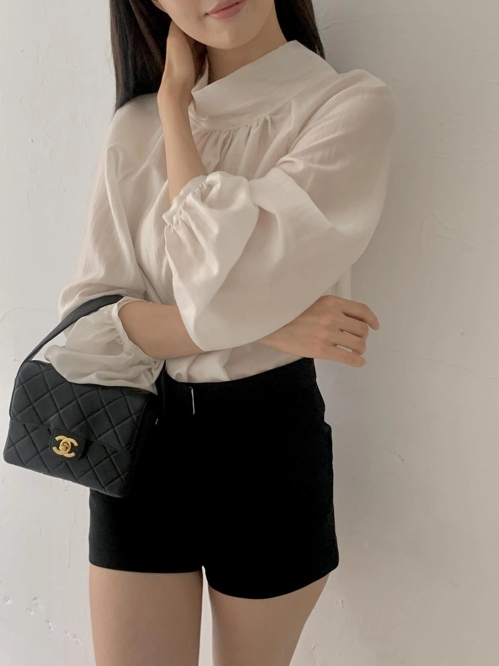 [ Pre-order ] Mia Back Ribbon Blouse
