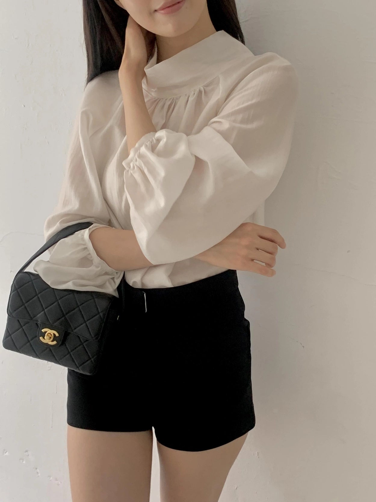 [ Pre-order ] Mia Back Ribbon Blouse