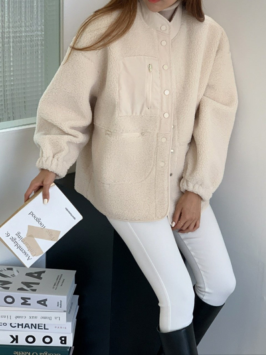 Pocket Loose-Fit Boucle Jacket