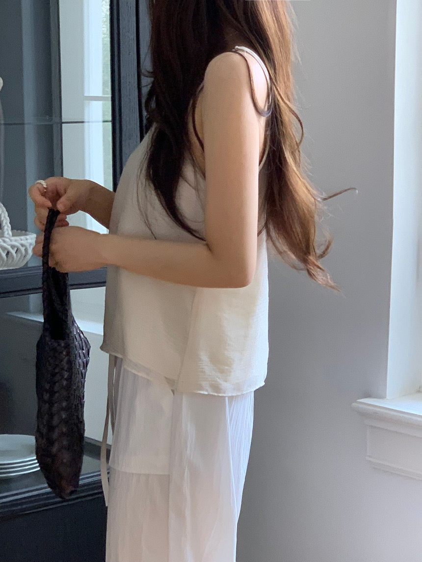 Stay Adjustable Strap Sleeveless