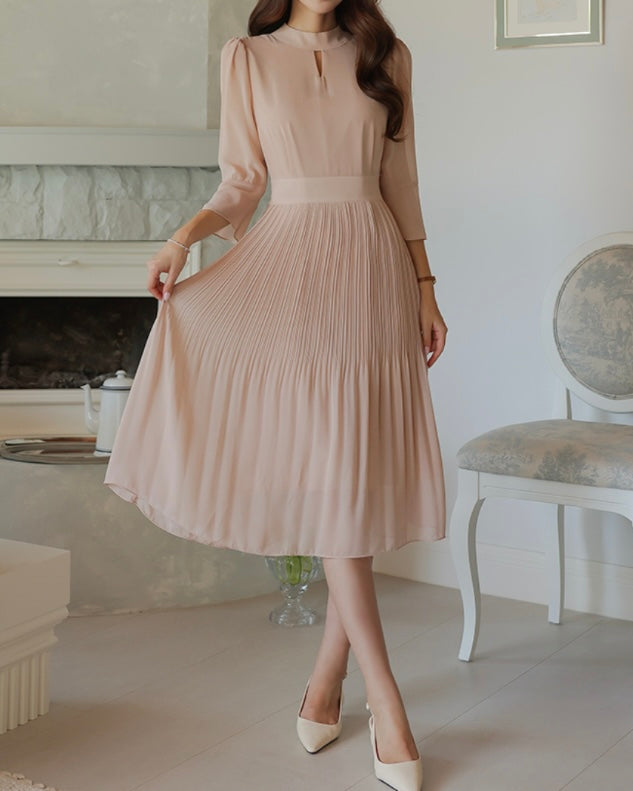 [ Pre-order ] Chiffon Pleats Dress