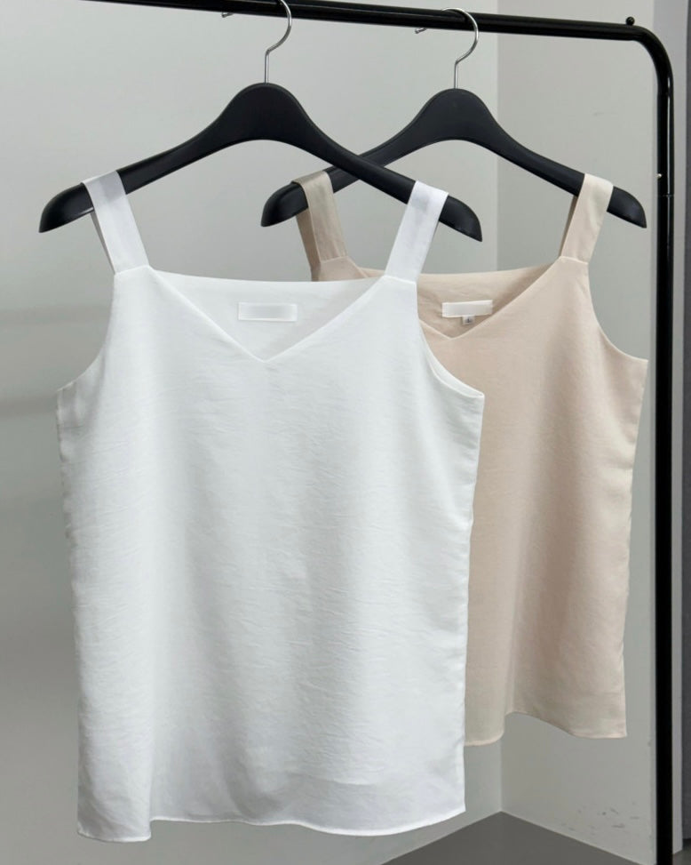 Bomil Sleeveless Blouse
