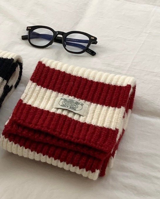 Red Stripe Knitted Muffler