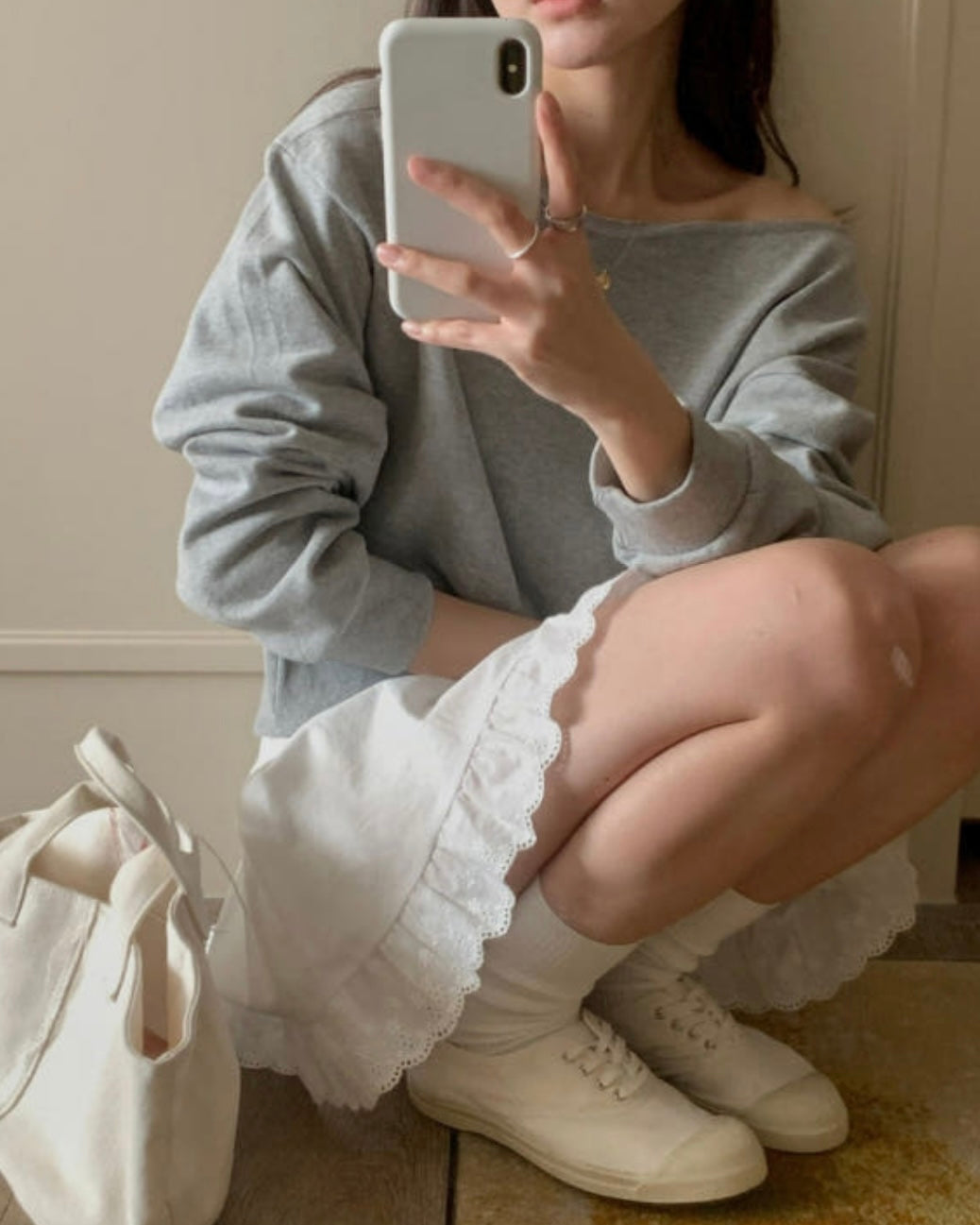 Holly Off-Shoulder Sweatshirt