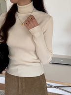 Senne Ribbed Turtle-Neck