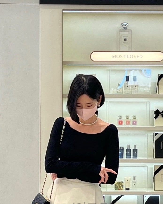 Irene Off-Shoulder Top