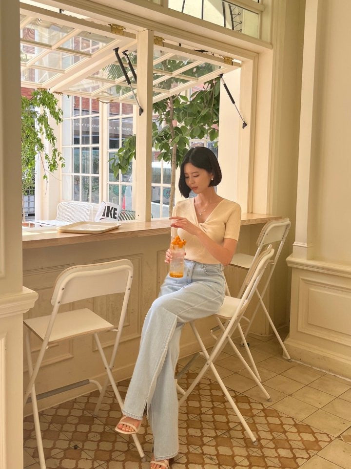 Twist Short Sleeves Knit