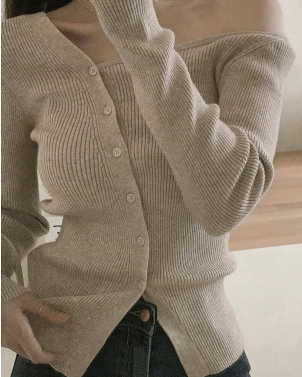 Oblique Buttons Ribbed Knit
