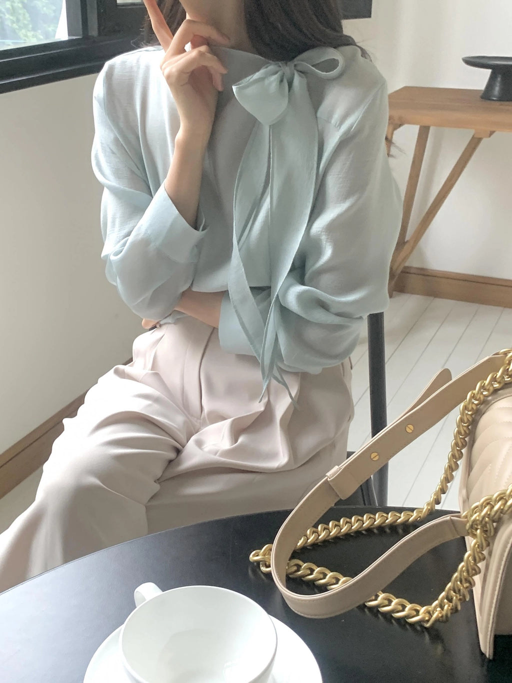 [ Pre-order ] And Tie Blouse
