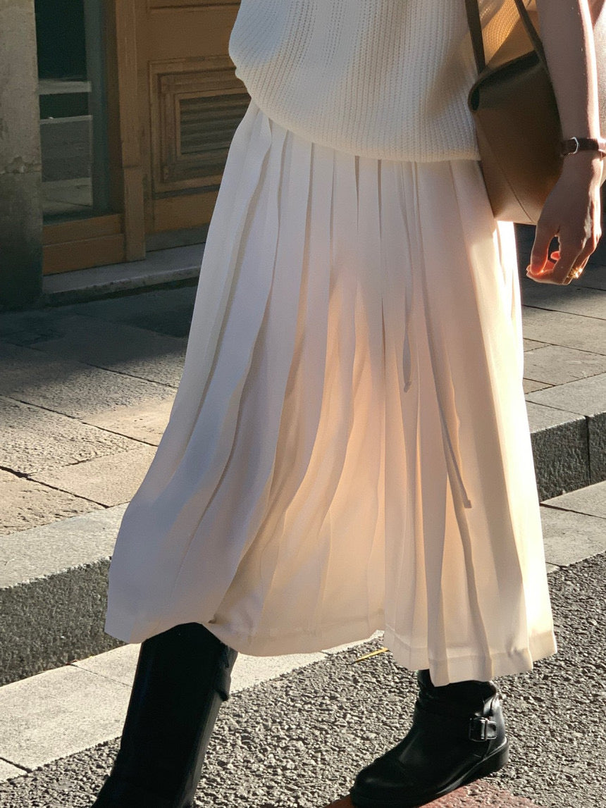Live Pleats Skirt