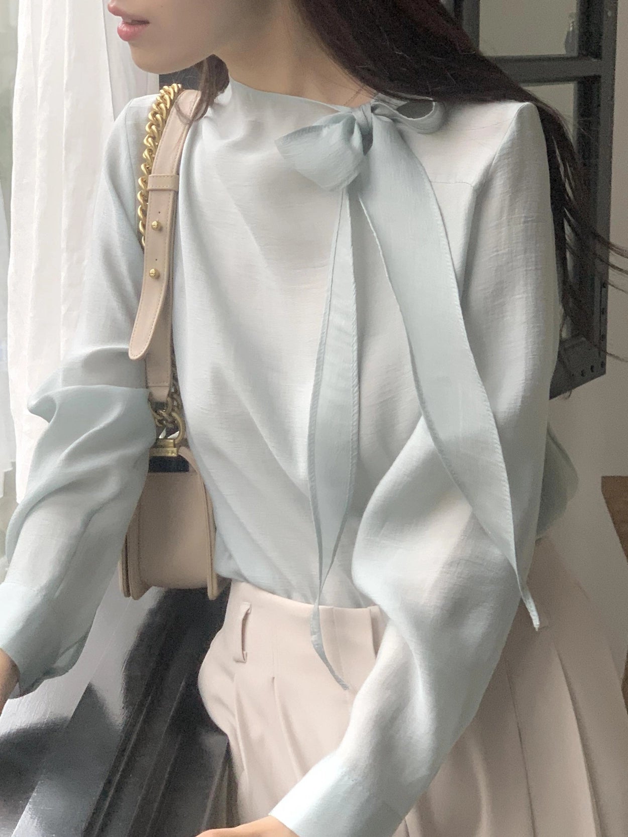 [ Pre-order ] And Tie Blouse
