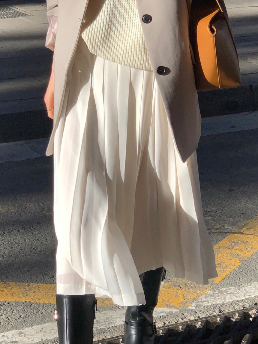 Live Pleats Skirt