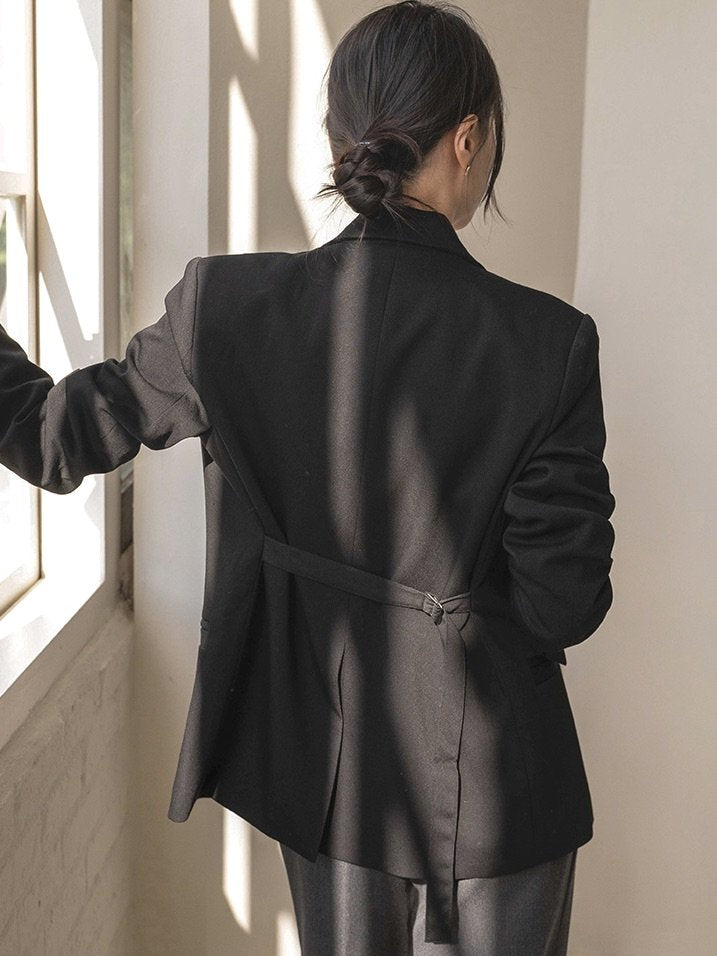 Wain Strap Jacket