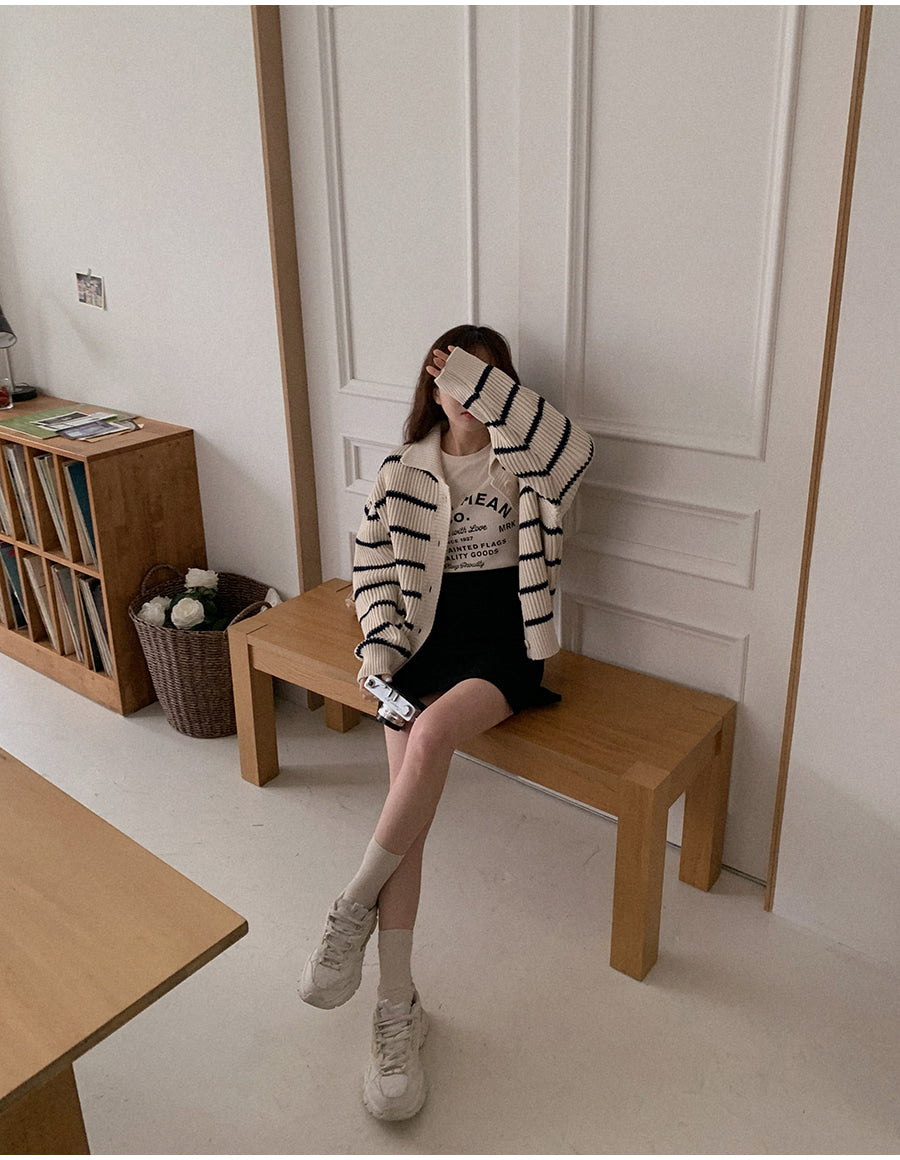 Striped Collor Cardigan
