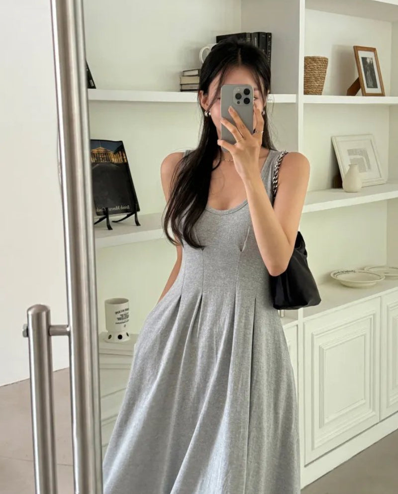 Mui Pintuck Sleeveless Dress – YVONNE
