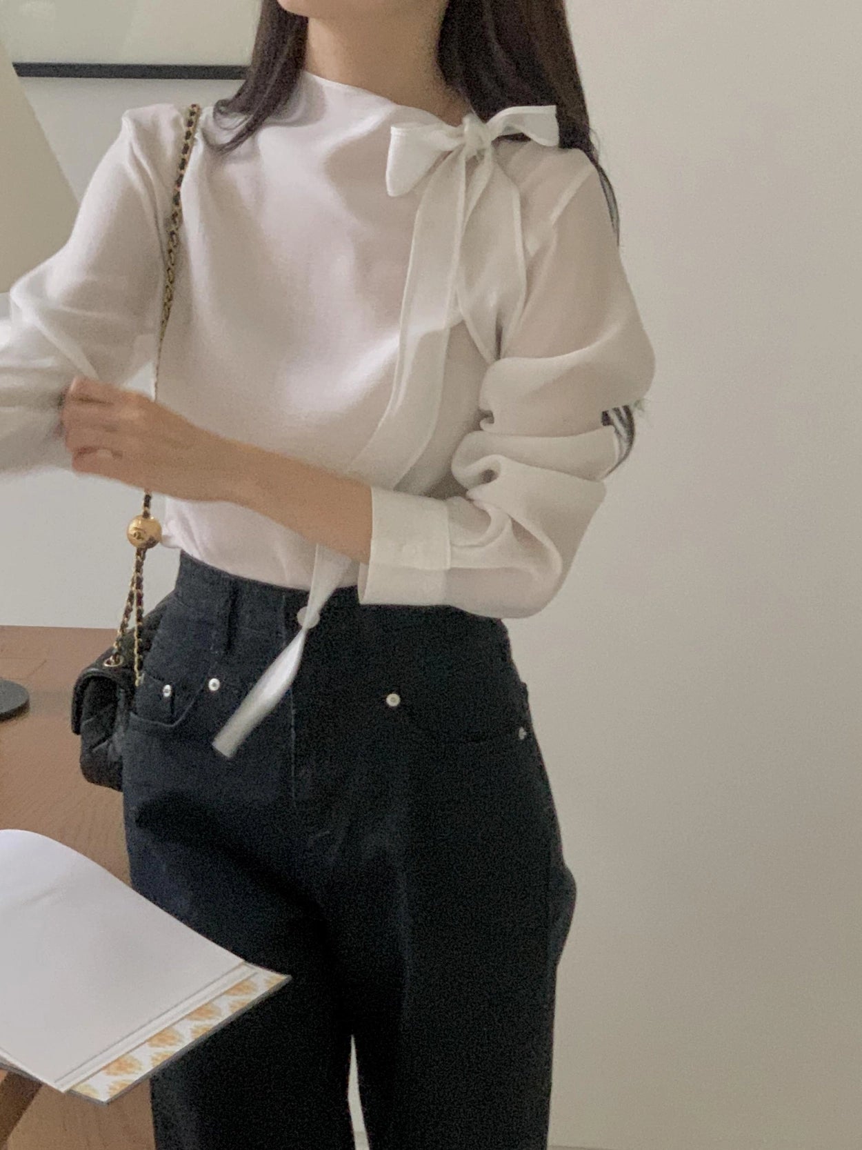 [ Pre-order ] And Tie Blouse