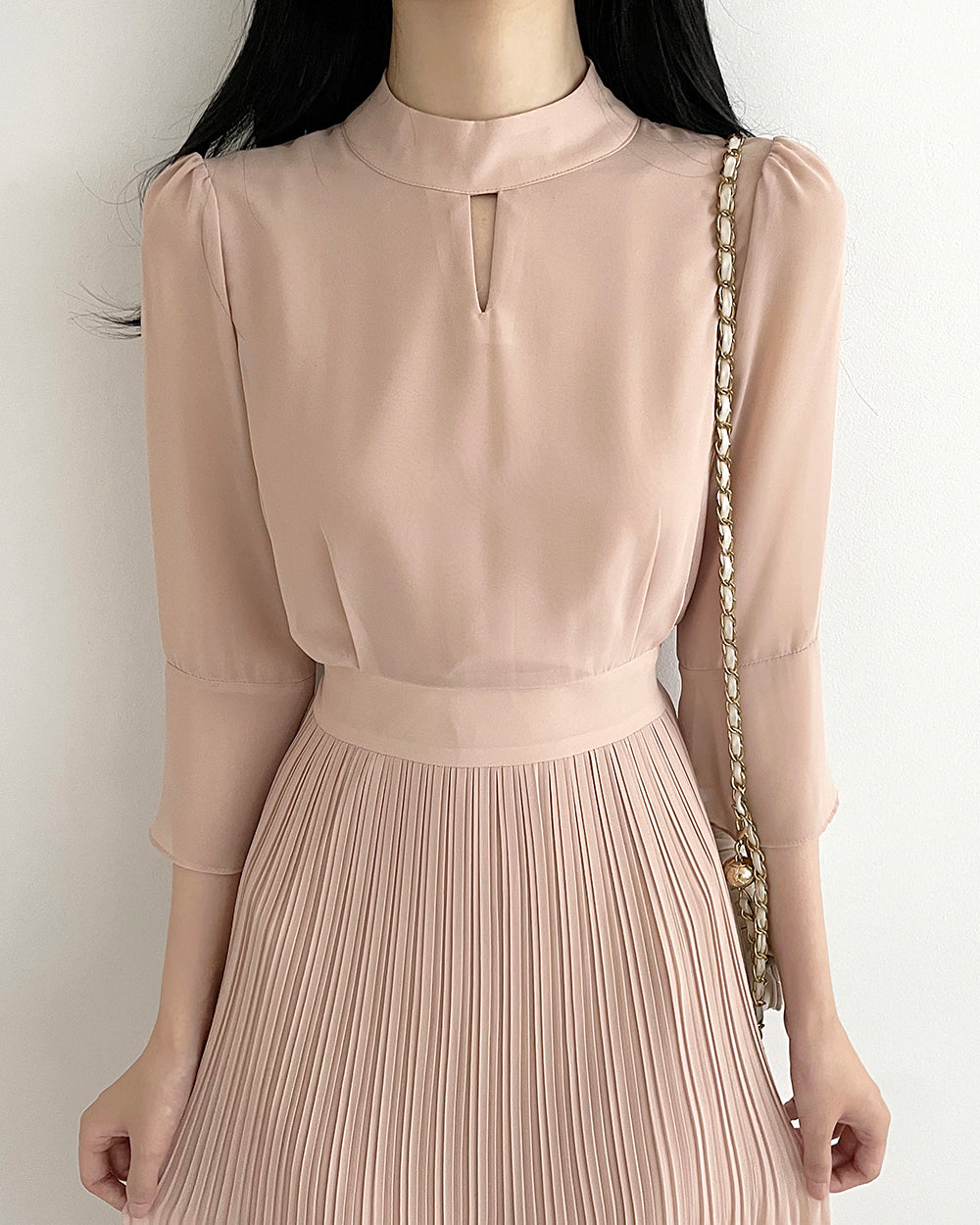 [ Pre-order ] Chiffon Pleats Dress