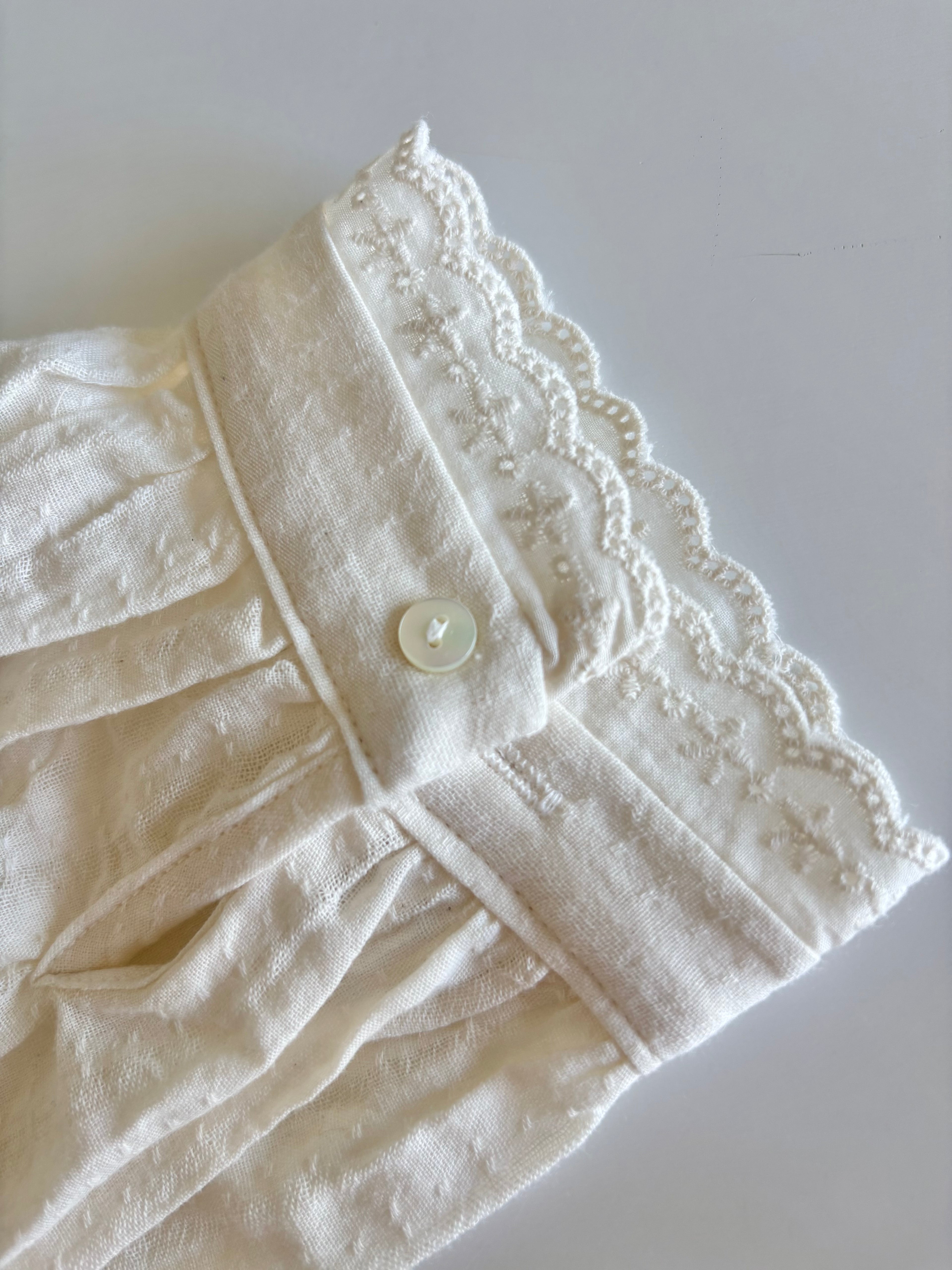 Roel Lace Blouse