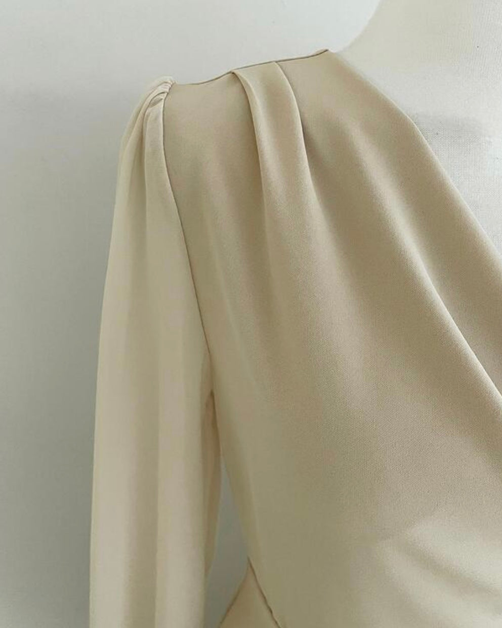 [ Pre-order ] Chiffon Sleeve Wrap Dress