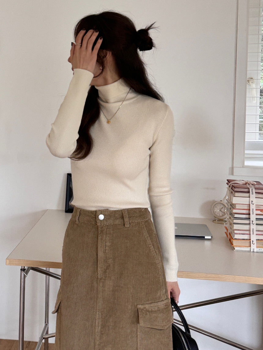 Senne Ribbed Turtle-Neck