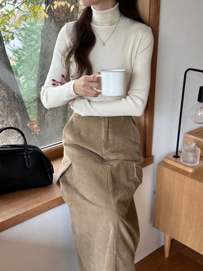 Senne Ribbed Turtle-Neck