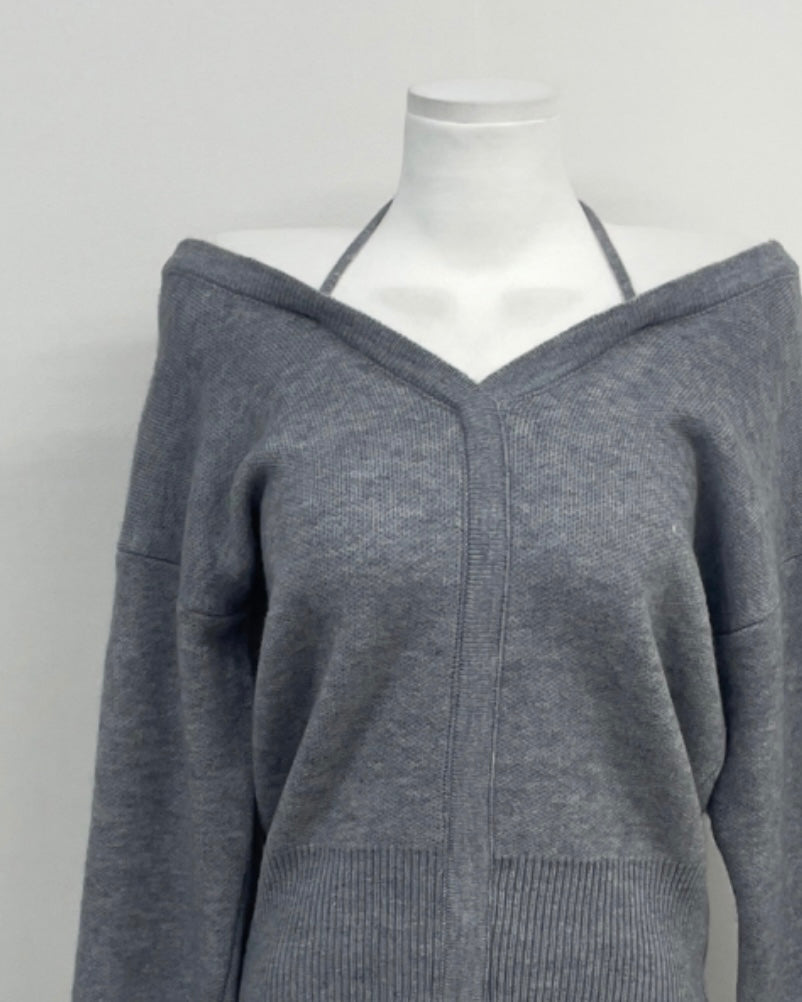 Halter V-Neck Knit Top