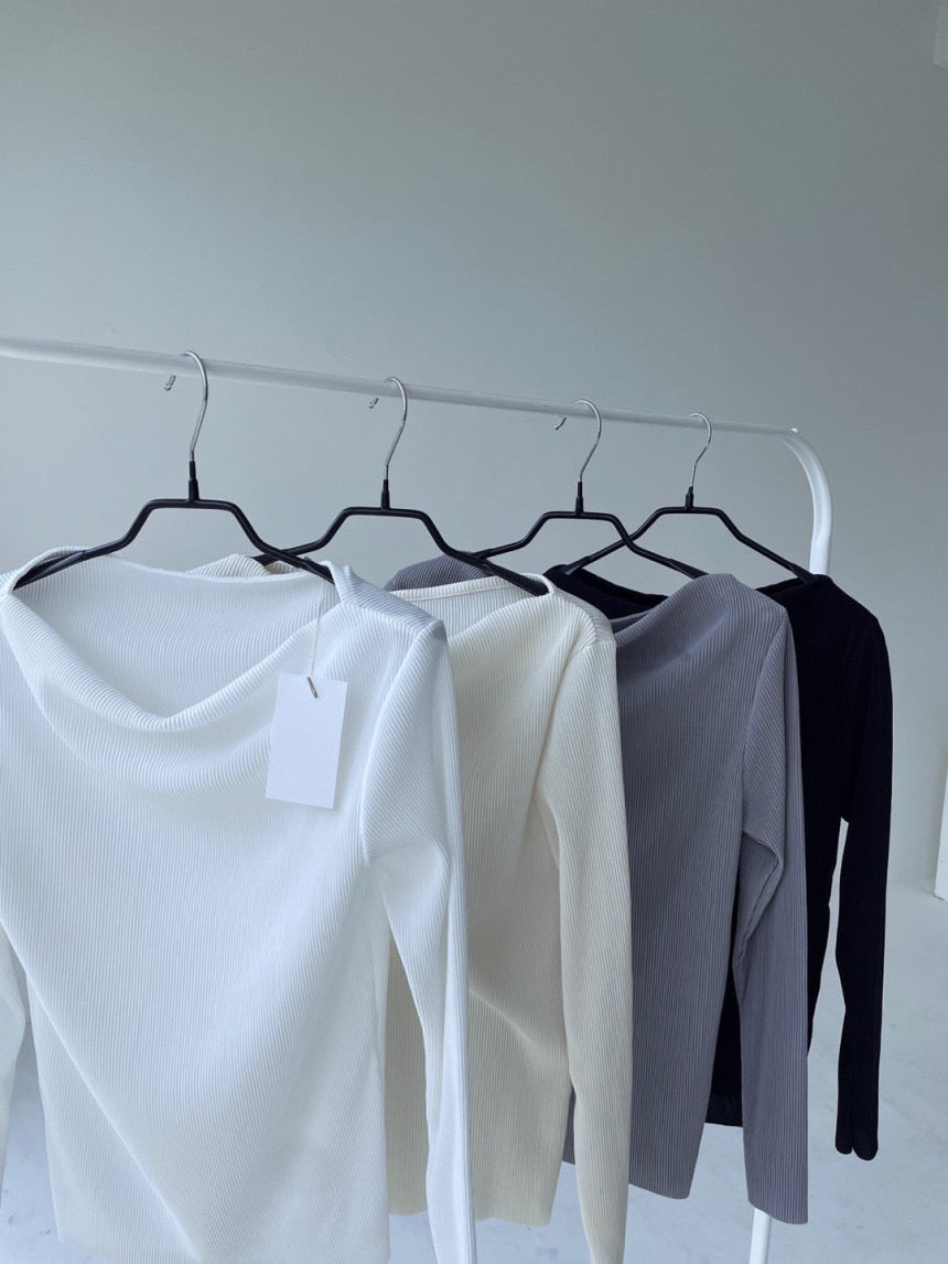 Pleats Boat-Neck Long Sleeves