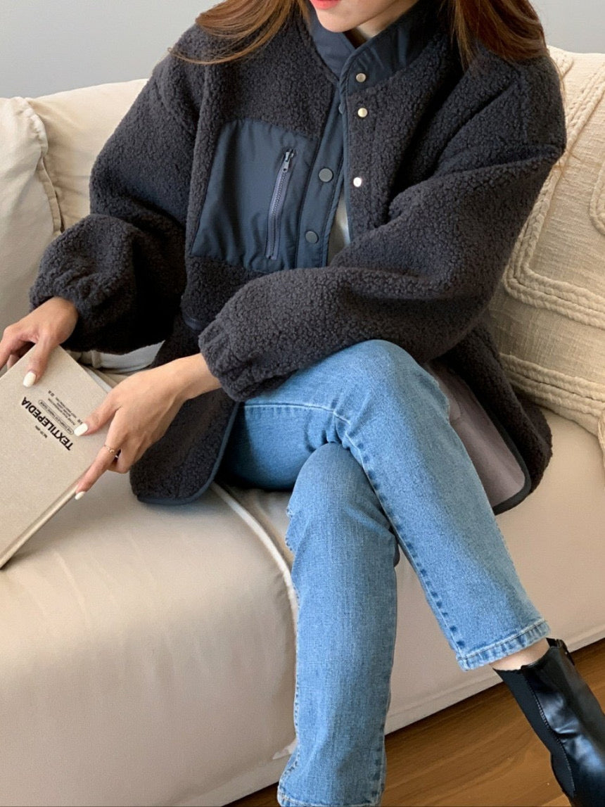 Pocket Loose-Fit Boucle Jacket
