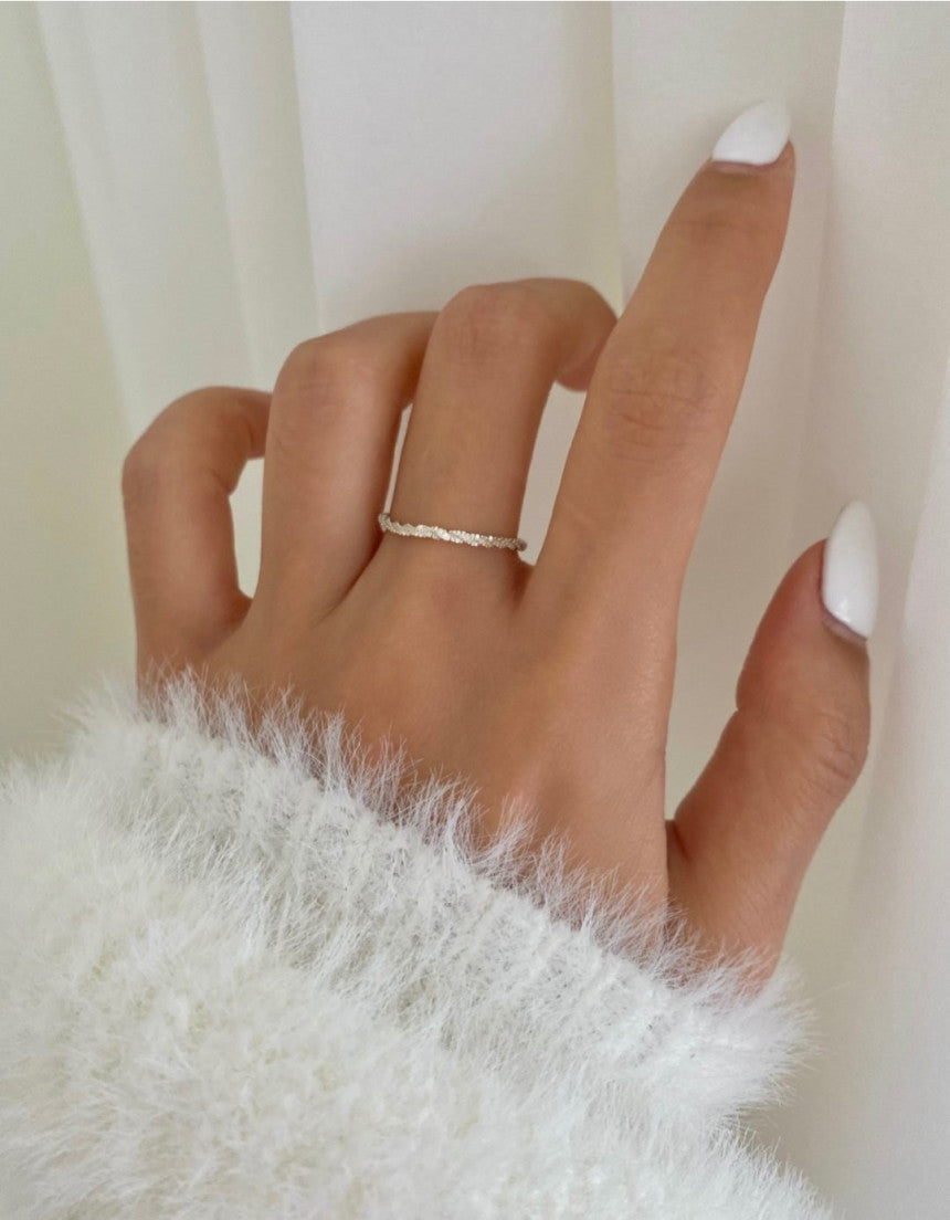Snowflake Silver Chain Ring