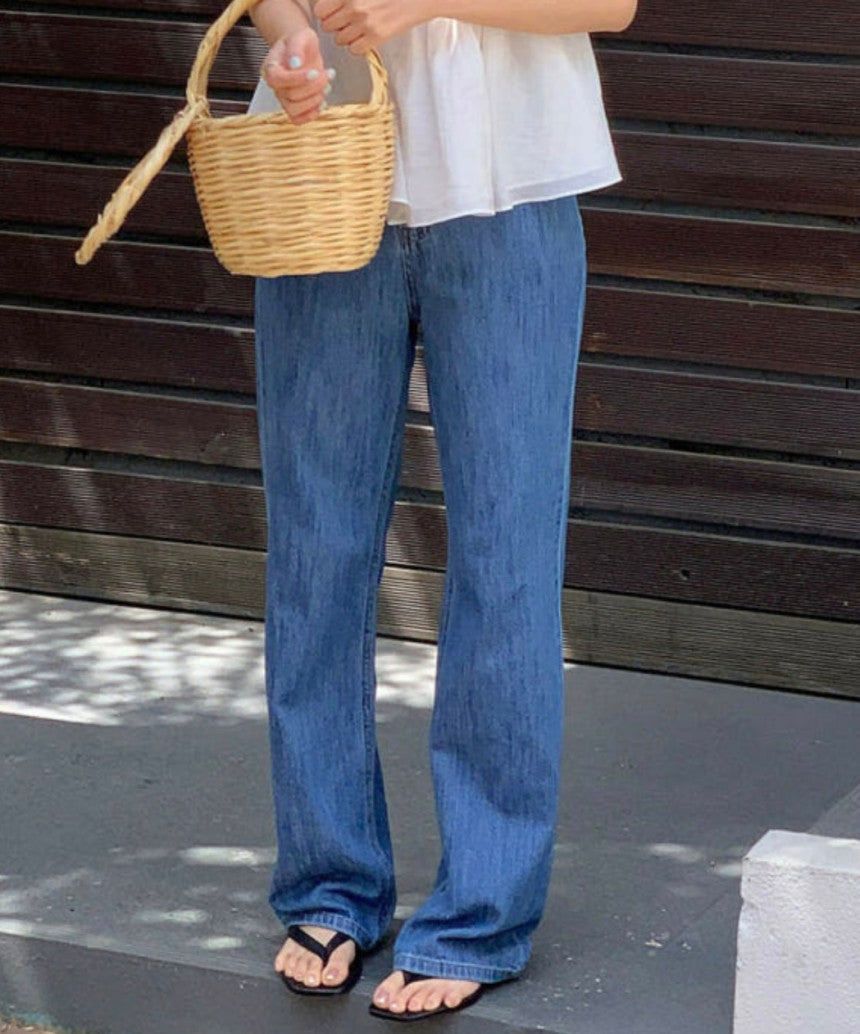 [ S,M ] Summer Straight Jeans