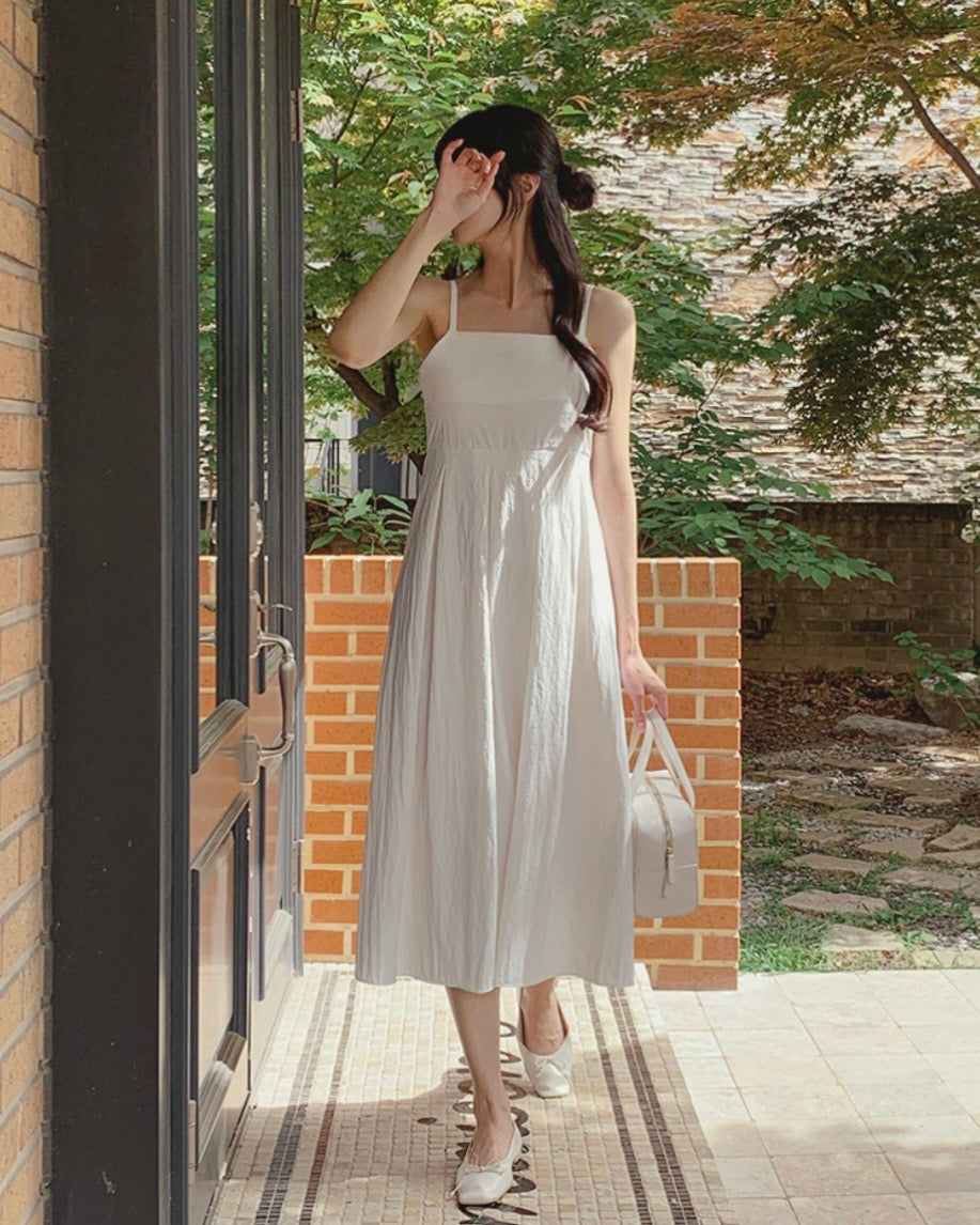 Pleats Sleeveless Dress