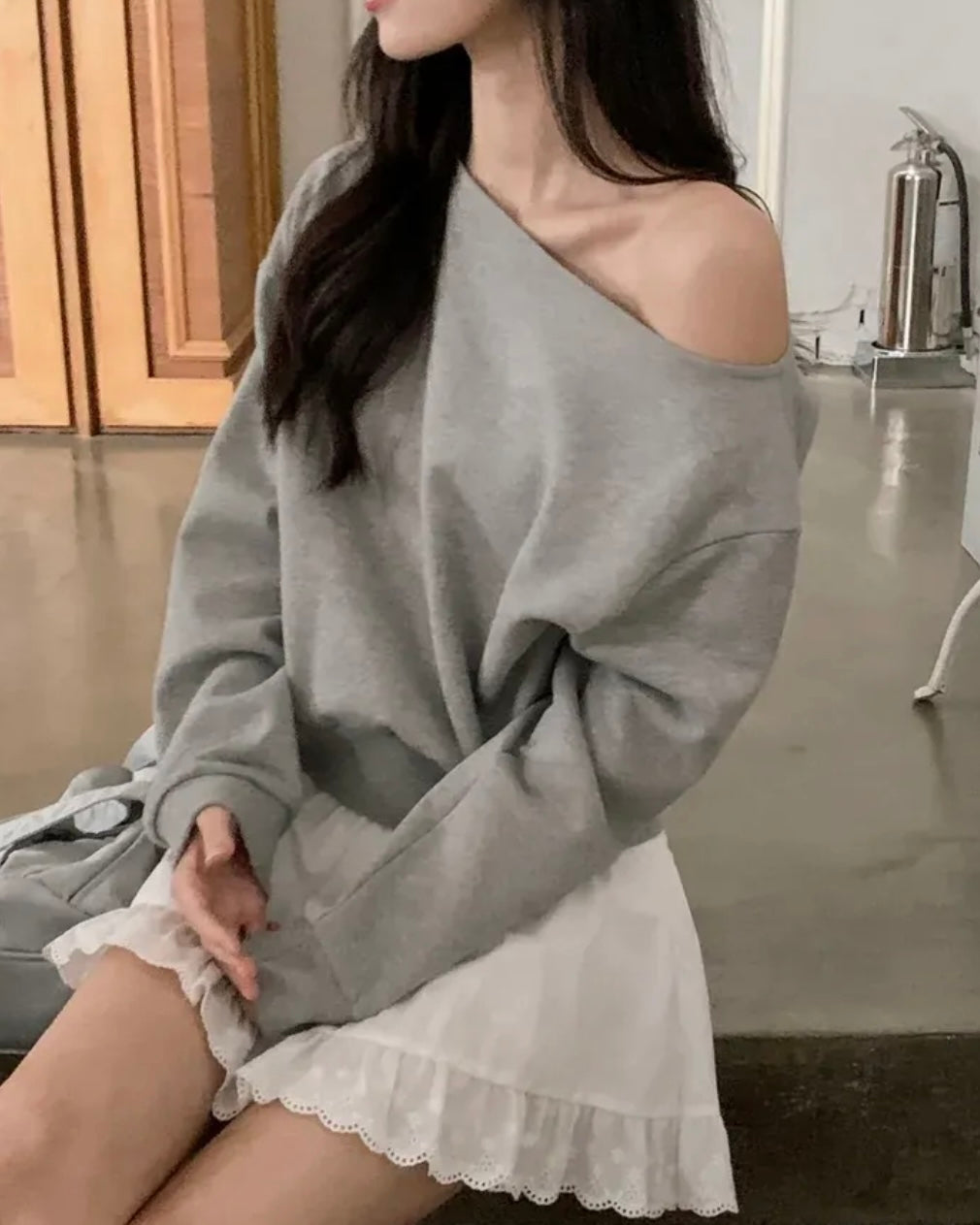 Holly Off-Shoulder Sweatshirt