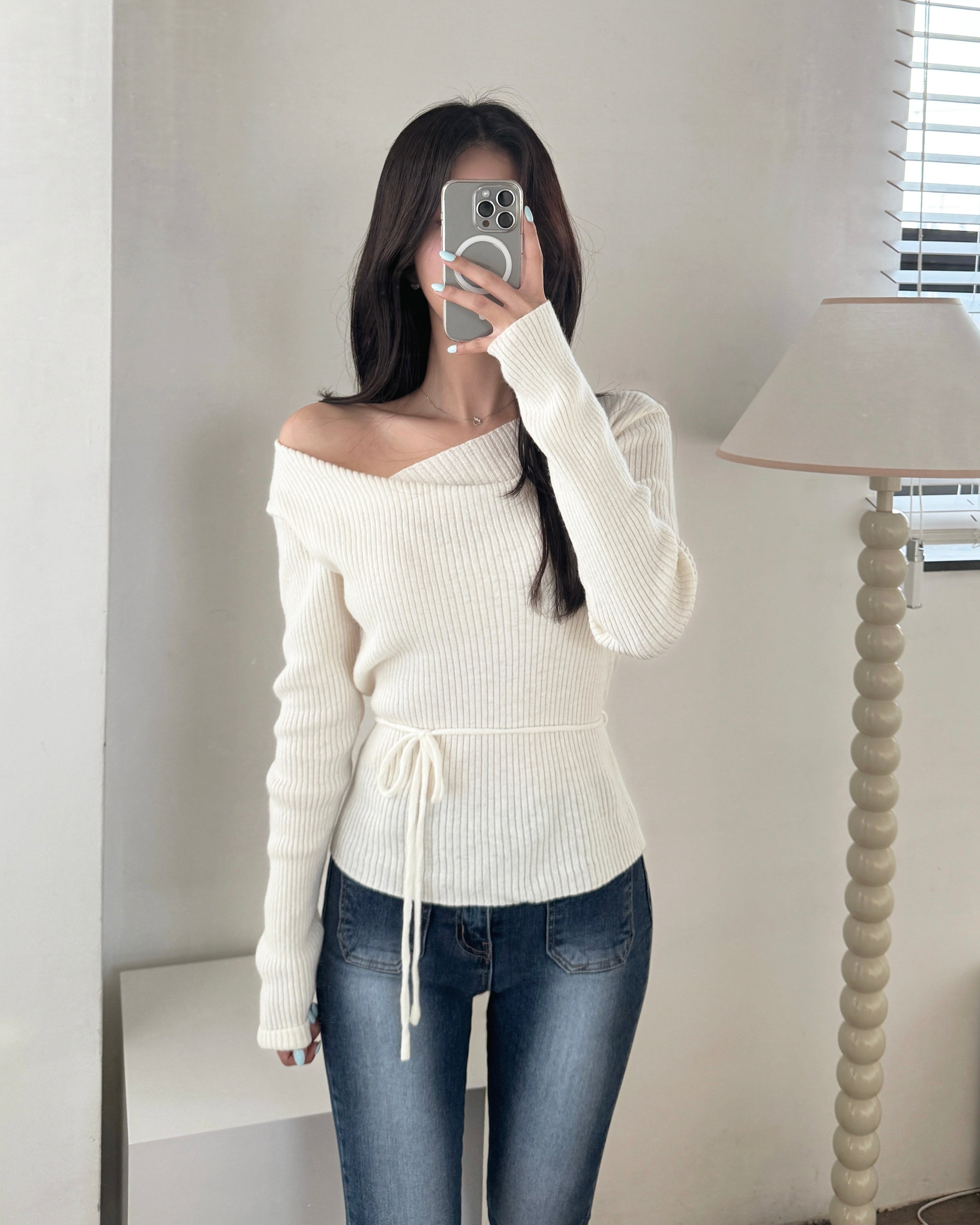 Yuri Ribbed String Knit Top