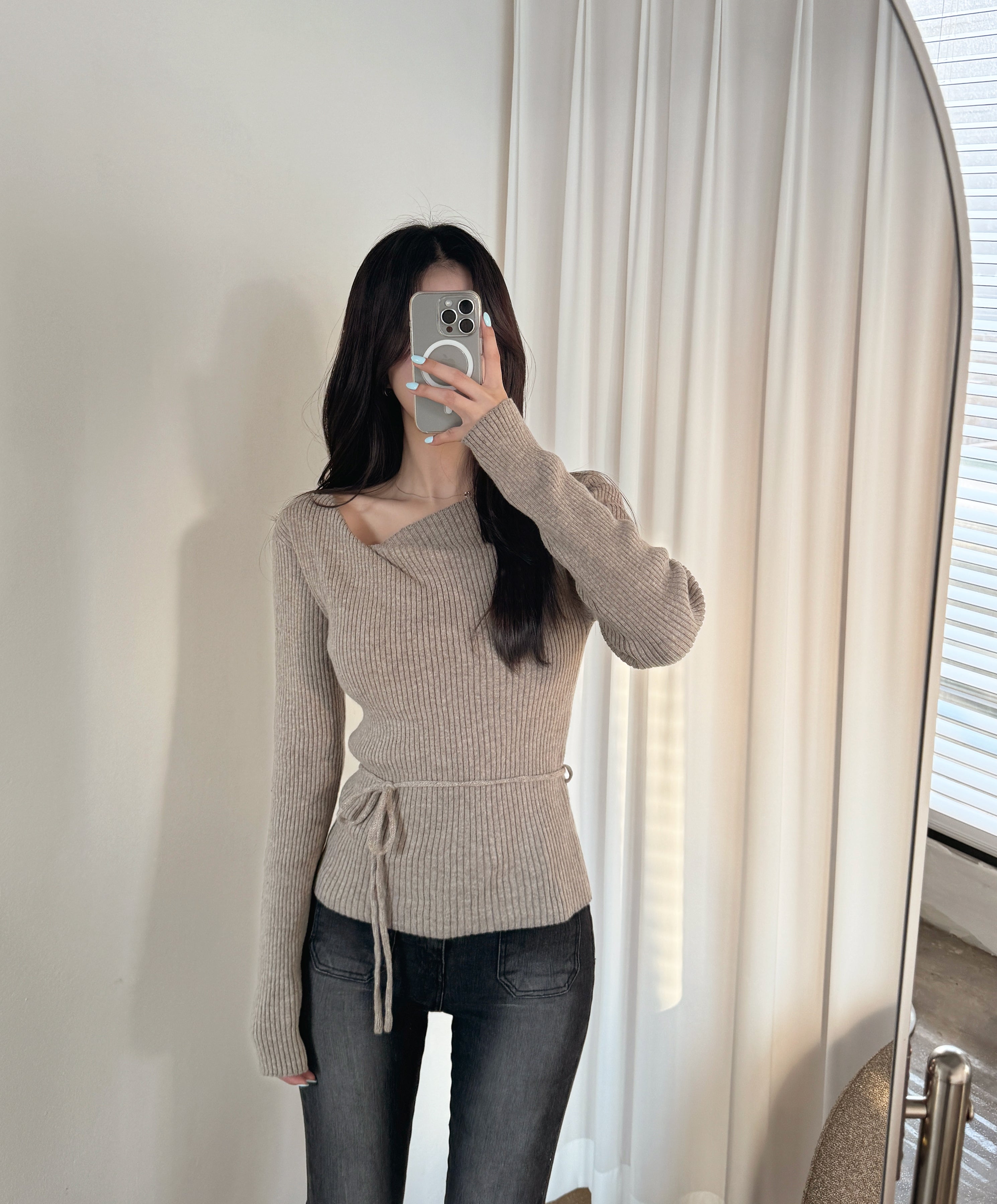 Yuri Ribbed String Knit Top