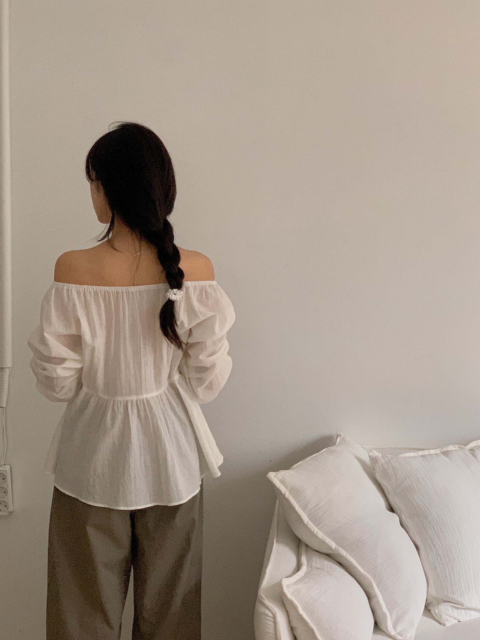 Adwin Off-Shoulder Blouse