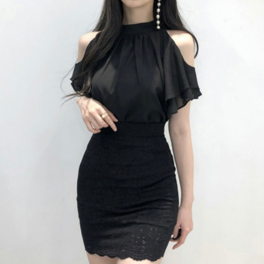 Frill Off-Shoulder Blouse