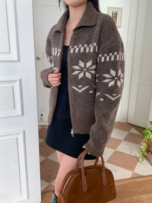 Nordic Knitted Zip-Up