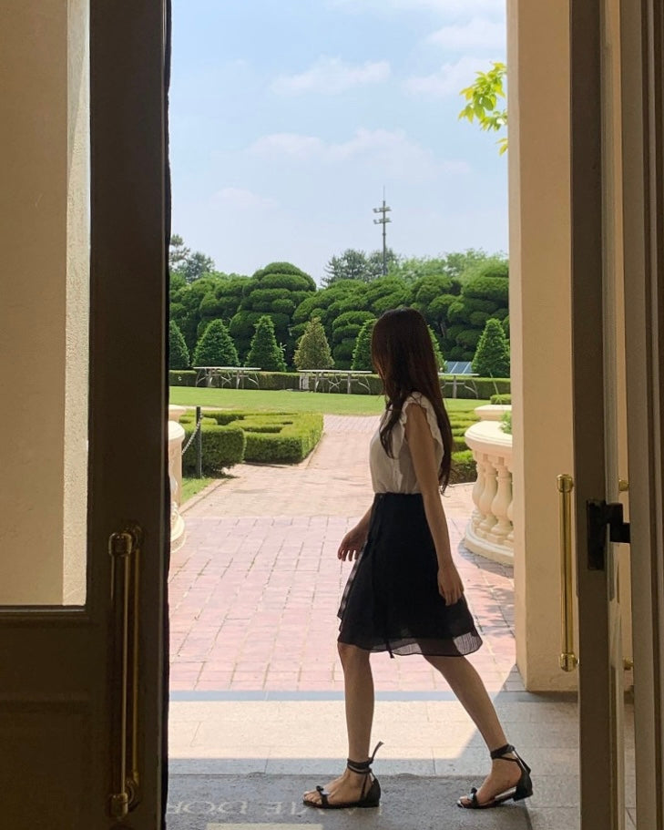 Stay Two Button Skirt