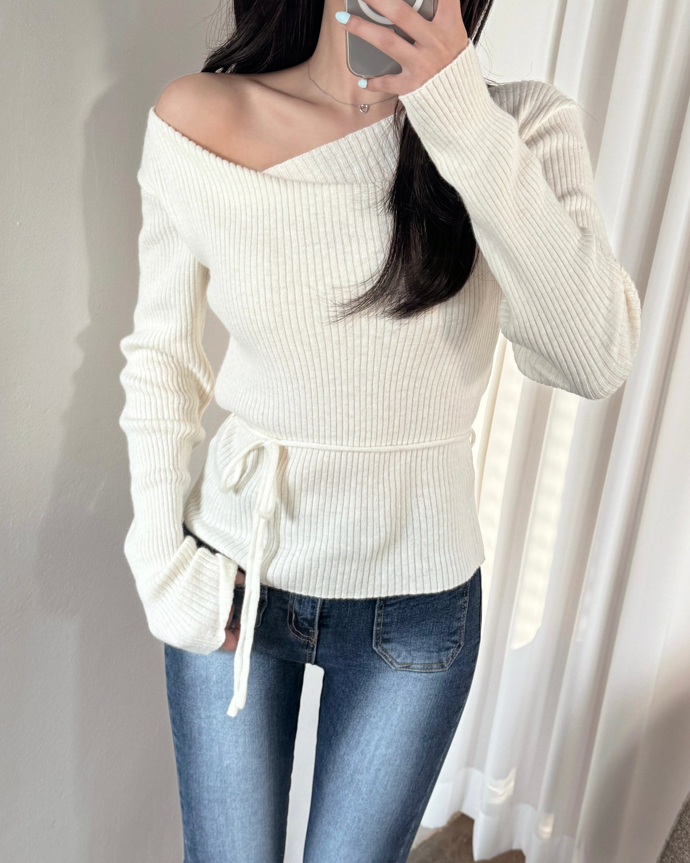Yuri Ribbed String Knit Top