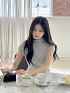 [ Pre-order ] Ribbed Cap-Sleeve Knit