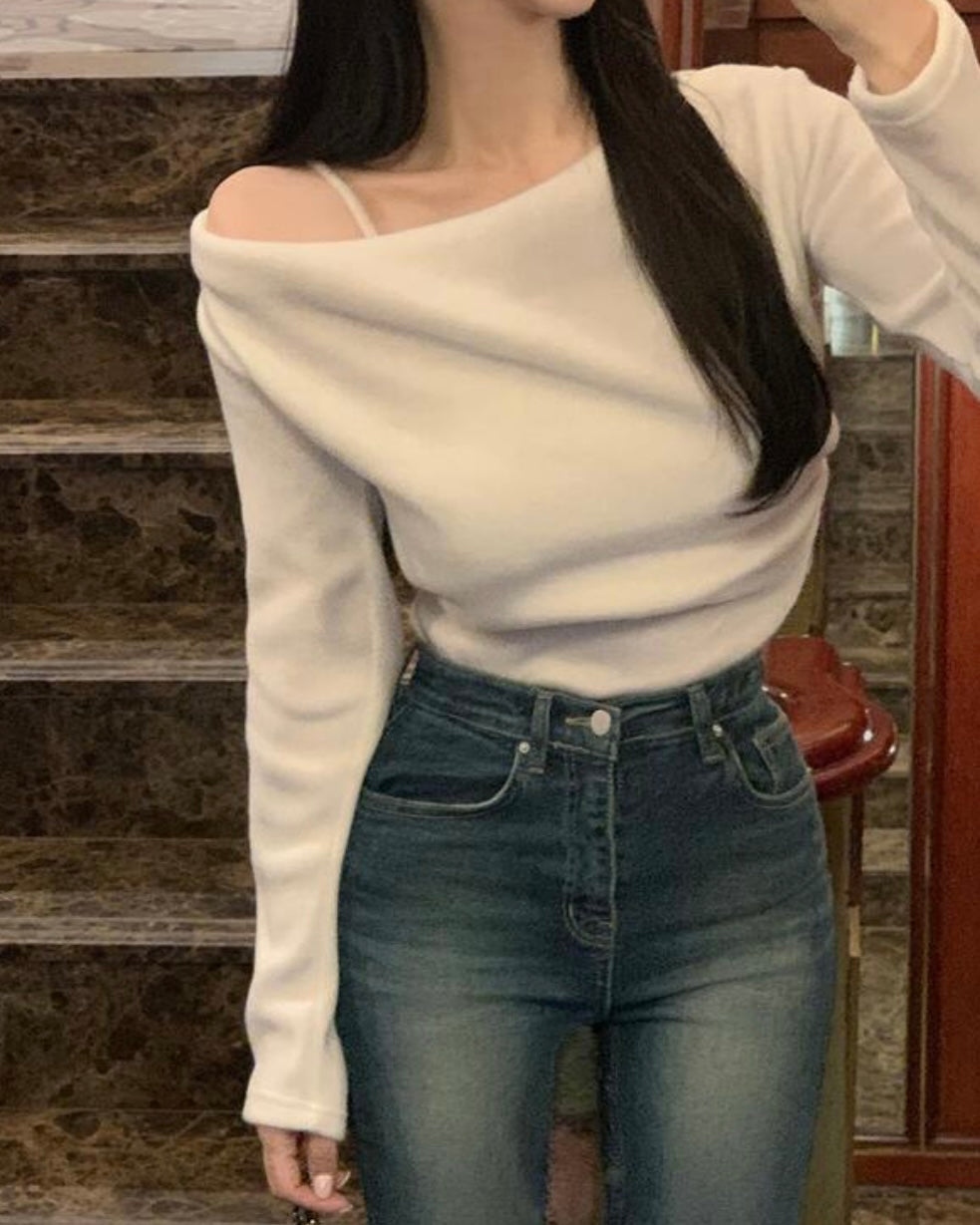 Stay-On Off-Shoulder Knit