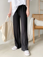 Everyday Pleats Pants