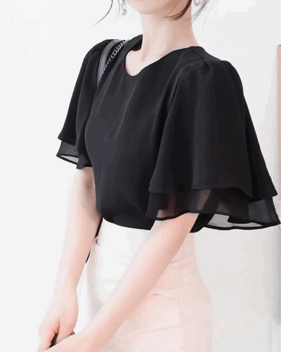Wave Frill Blouse